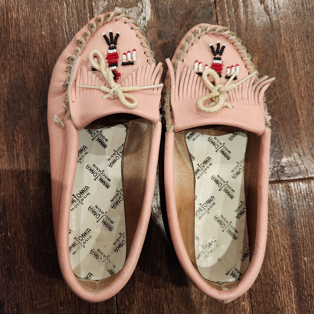 Vintage Pink Minnetonka Moccasins